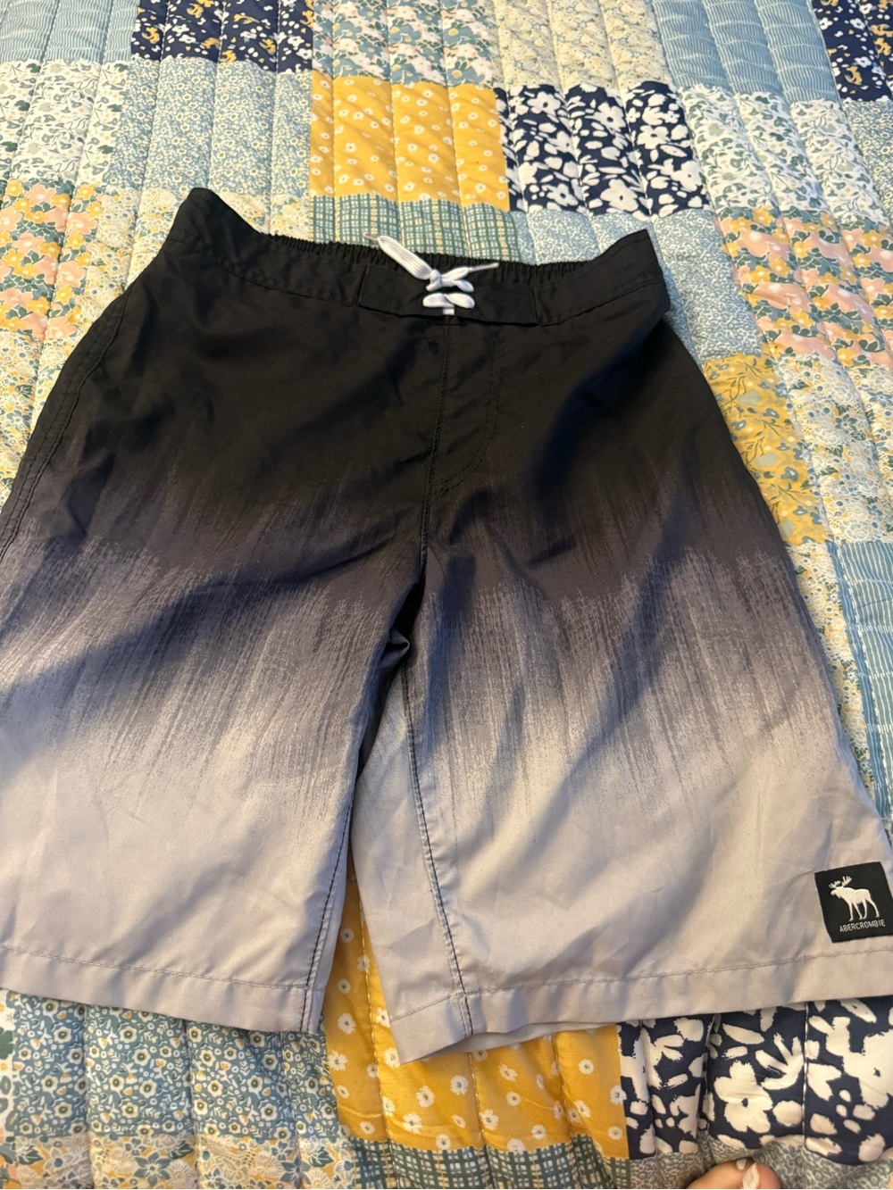 Abercrombie Kids Boys Swim Trunks Black & Gray